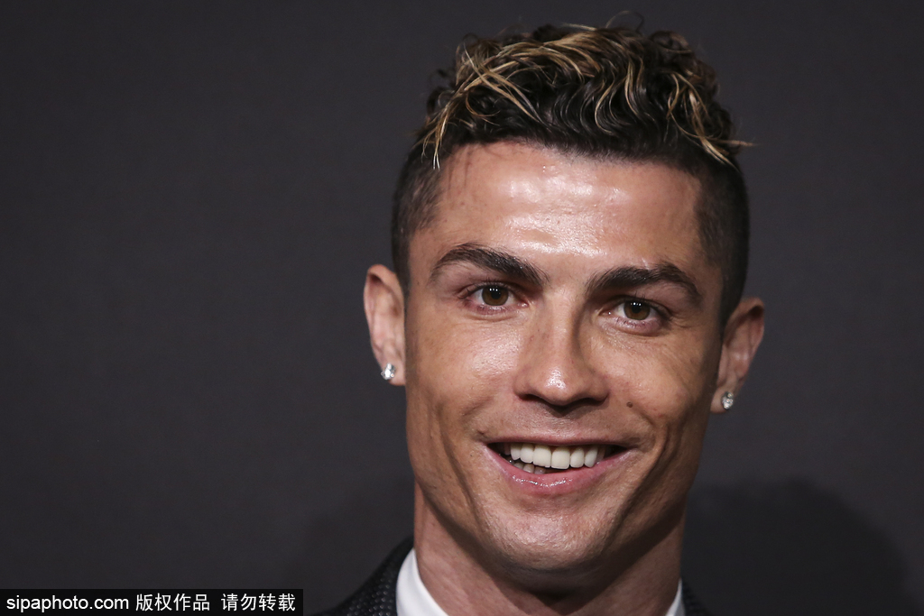 绿茵挥杆，心境随行——我的高尔夫初体验