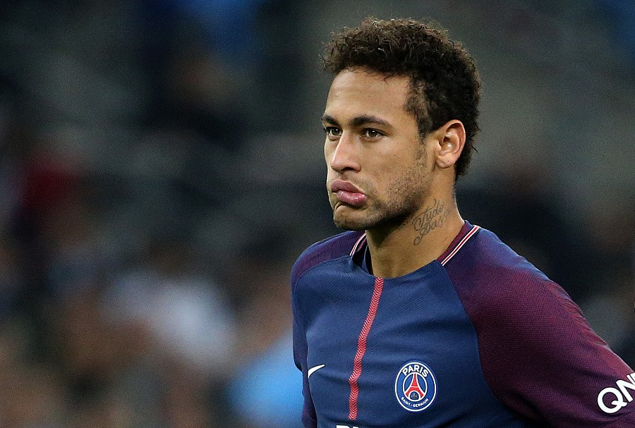 格策：梅西是我的偶像！给穆勒的建议是赛前别放狠话！