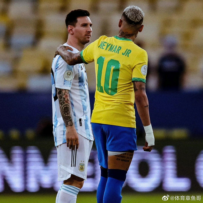 实现中超三连冠、队史第4冠，海港官方社媒发文庆祝