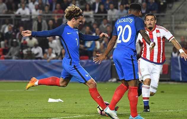 哀悼，前德国U19队球员赫特内尔乘坐缆车意外坠落离世（沉痛悼念：前德国U19球员赫特内尔因缆车事故不幸离世）