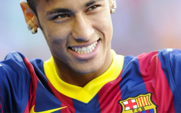 乌姆蒂蒂回忆巴萨6-1巴黎：恩里克赛前就说能灌他们6个（乌姆蒂蒂谈巴萨6比1逆转巴黎：恩里克赛前已预测能进六球）