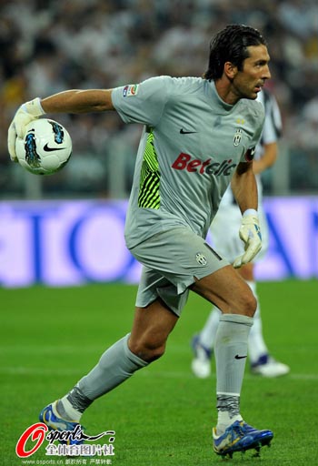 世欧预半场：约翰逊传射，威尔逊建功，威尔士3-1北马其顿（欧预赛半场：约翰逊传射、威尔逊建功，威尔士3-1领先北马其顿）