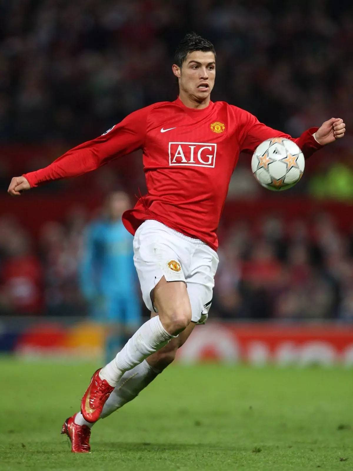 B费战亚美尼亚全场数据：3个进球，8次关键传球，2次抢断（B费对阵亚美尼亚表现：帽子戏法、8次关键传球、2次抢断）