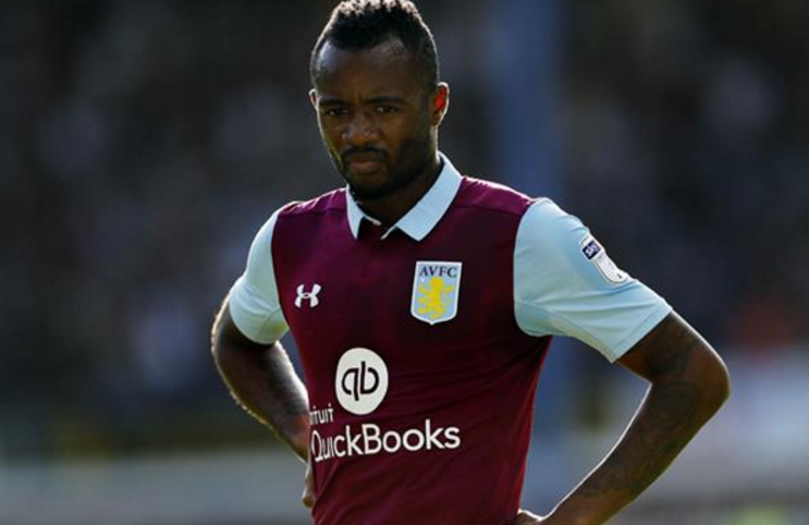 篮球篮网球员训练中展现高命中率