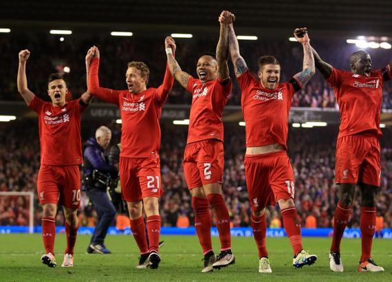 足球曼城后防核心伤缺三周，赛程压力巨大（曼城后防中坚伤停三周，密集赛程压力陡增）