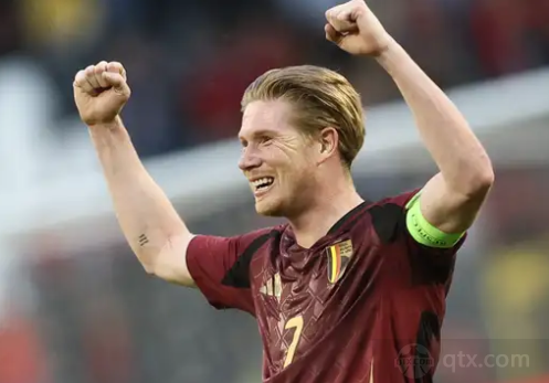 他回家了，回到了深爱的巴塞罗那